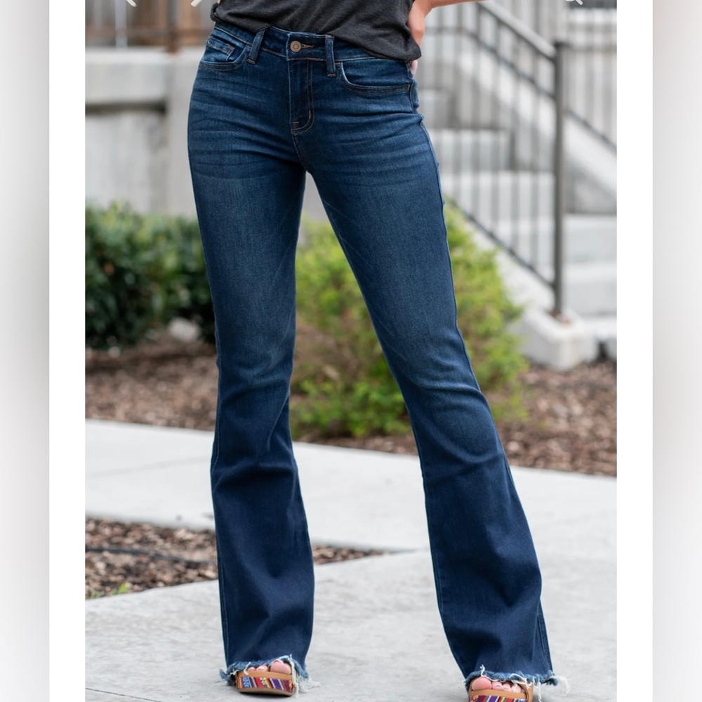 Flying Monkey Vail Dark Wash Mid-rise Frayed Hem Flare Jeans 25 Women’s